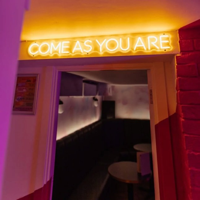 Pilt Alibi, Altrinchami Instagrami voost