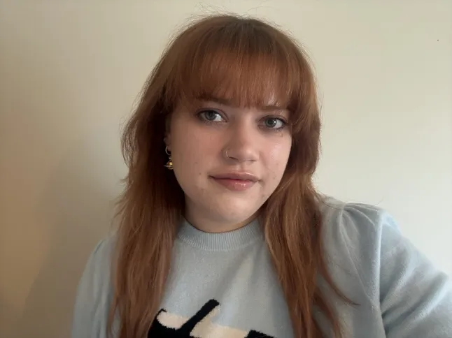 Molly Wilson – SHDIG: Minu kohting oli võtmas vastu töökõnet, kui olin tema selja taga voodis