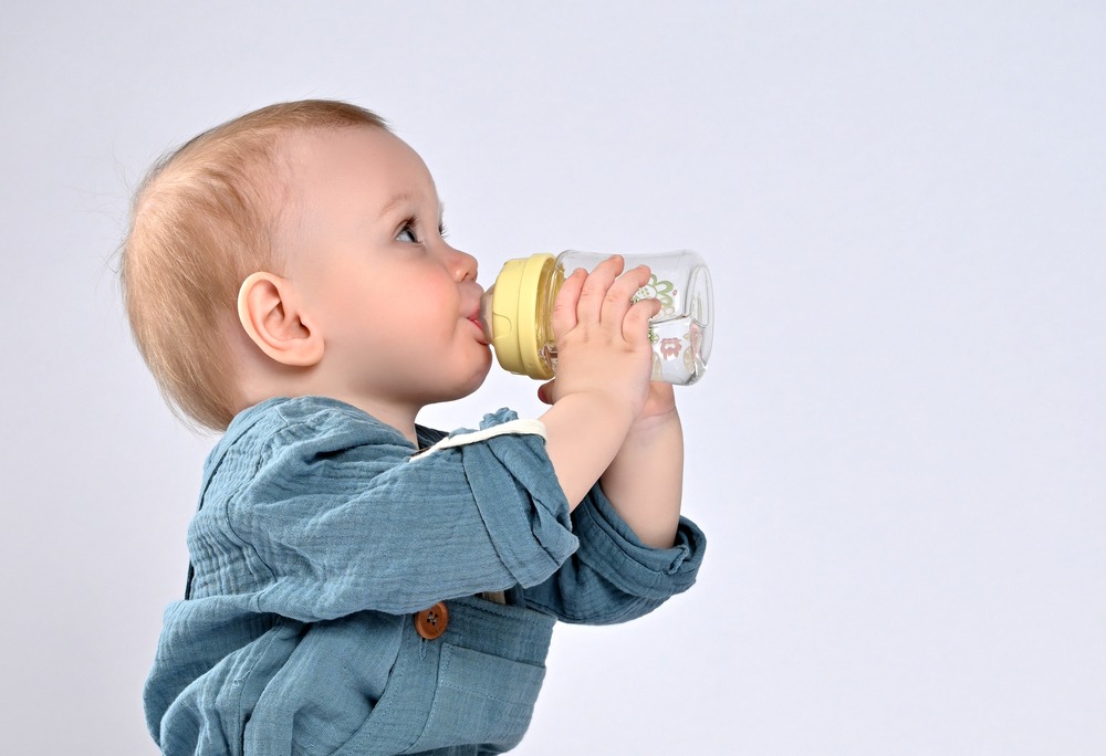 Võõrutamine: millist vett vastsündinu tervise jaoks valida?