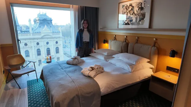 Chelsea Dickenson – 100 puhkust