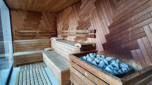 Chelsea Dickenson – 100 puhkust