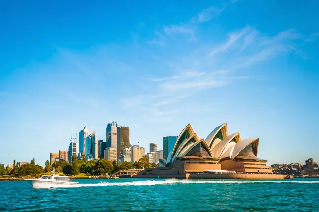 Austraalia Sydney linna siluett. Circular Quay ja ooperimaja. turismipunktid, reisifoto, päikeseline päev; Shutterstocki ID 1037552143; ostu_tellimus: -; töökoht: -; klient: -; muu: 16097529