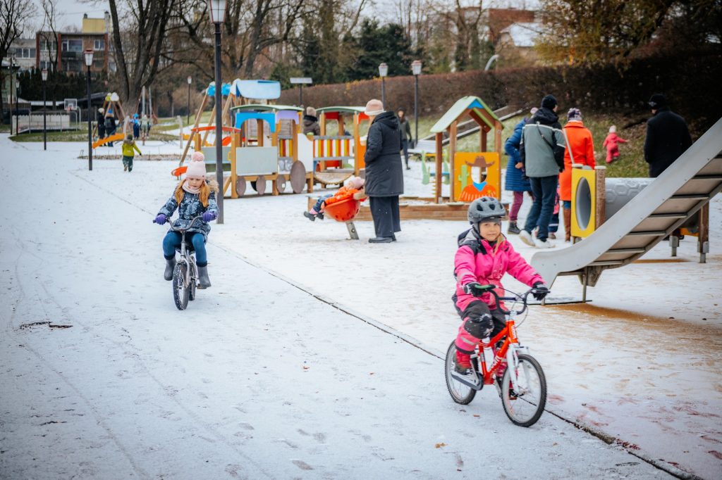 Lumepargid lastele 2026: kus mängida ja liugu lasta isegi suusatamata